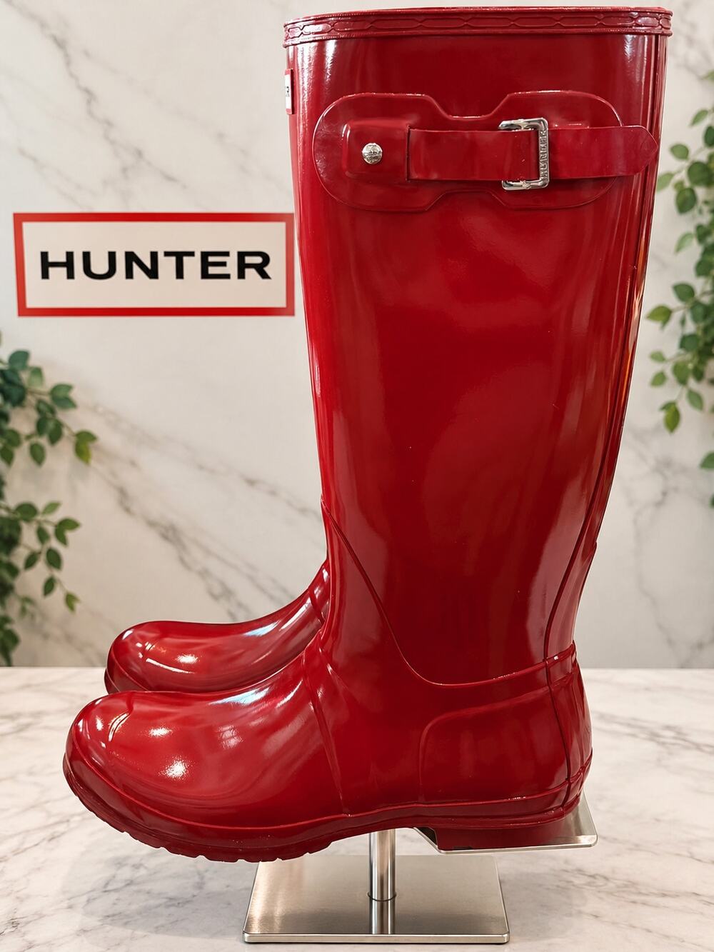 Hunter Original Tall Gloss Military Red Rain Boots NWOB Women’s 11